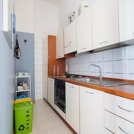 Charming Loft Near Colosseum And Termini Station - Parking Included Apartmán Řím