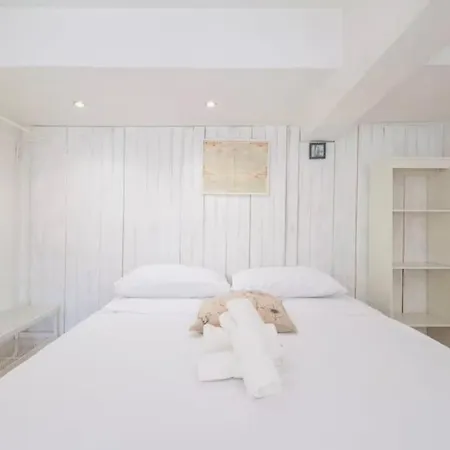 Charming Loft Near Colosseum And Termini Station - Parking Included *