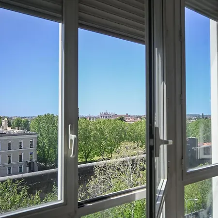 Panoramic Loft Near Colosseum And Termini Station - Parking Included Apartment